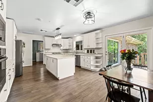 4903 Heatherglen Dr, Houston, TX 77096 - Photo 2
