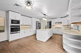 4903 Heatherglen Dr, Houston, TX 77096 - Photo 12