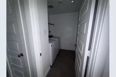 16628 Sterling Cliff Drive, Conroe, TX 77302 - Photo 6