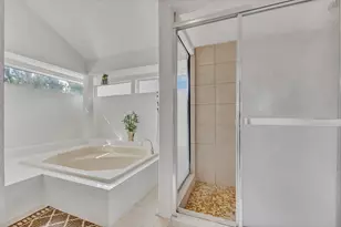 15619 Beechnut St, Houston, TX 77083 - Photo 24