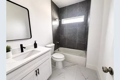 7938 Angus Street, Houston, TX 77028 - Photo 14