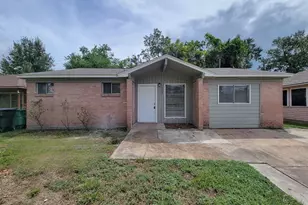 3121 Proswimmer St, Houston, TX 77088 - Photo 1