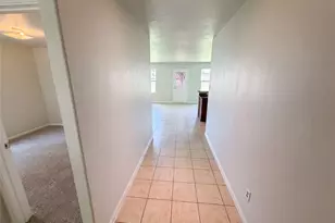 907 Amaryllis Rd, Baytown, TX 77521 - Photo 16
