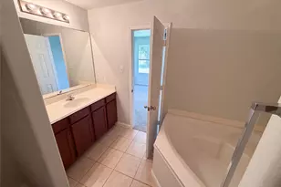 907 Amaryllis Rd, Baytown, TX 77521 - Photo 12