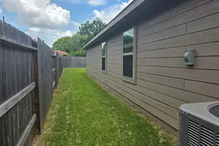 314 Riverwood Village Ln, Sealy, TX 77474 - Photo 24