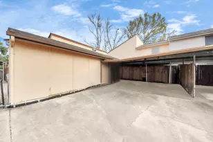 7728 Challie Ln, Houston, TX 77088 - Photo 26