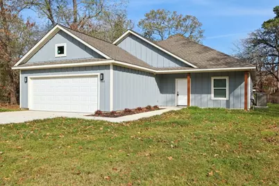387 Autumn Lane, Livingston, TX 77351 - Photo 1
