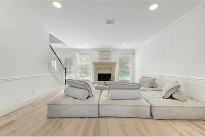 13607 Starlight Harbour Court, Houston, TX 77077 - Photo 8