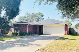 8234 Viny Ridge Dr, Houston, TX 77083 - Photo 2