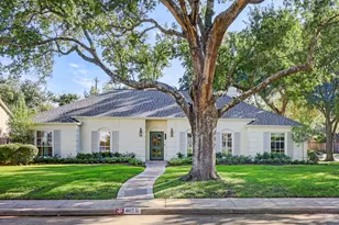 6159 Doliver Dr, Houston, TX 77057 - Photo 1
