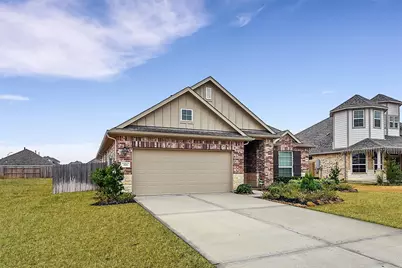 206 Brazos Drive, Baytown, TX 77523 - Photo 2