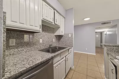 10202 Forum Park Dr #14, Houston, TX 77036 - Photo 20