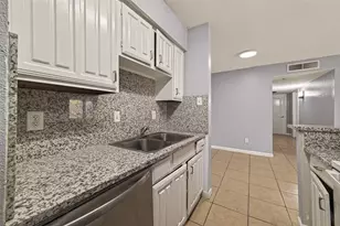 10202 Forum Park Dr, Houston, TX 77036 - Photo 20