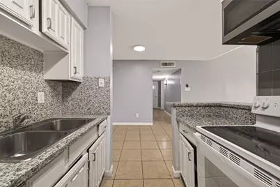 10202 Forum Park Dr #14, Houston, TX 77036 - Photo 14