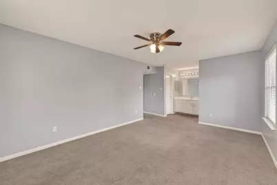 10202 Forum Park Dr #14, Houston, TX 77036 - Photo 6