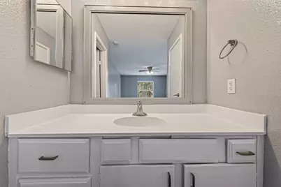 10202 Forum Park Dr #14, Houston, TX 77036 - Photo 8