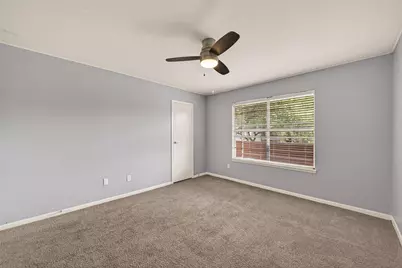 10202 Forum Park Dr #14, Houston, TX 77036 - Photo 16