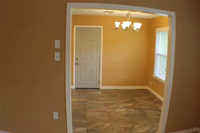 808 E Tom Green Street, Brenham, TX 77833 - Photo 6