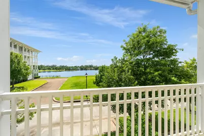 186 W Breezy Way, The Woodlands, TX 77380 - Photo 2