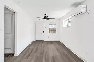 8701 Bertwood St, Houston, TX 77016 - Photo 8