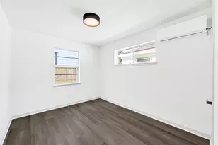 8701 Bertwood St, Houston, TX 77016 - Photo 12