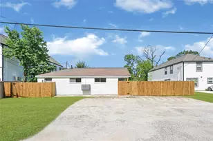 8701 Bertwood St, Houston, TX 77016 - Photo 20