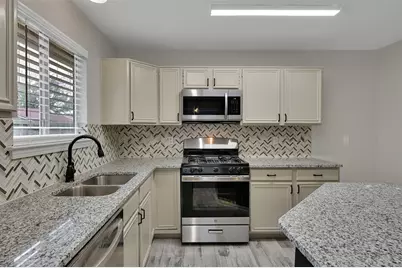 9111 Walnut Glen Drive, Houston, TX 77064 - Photo 18