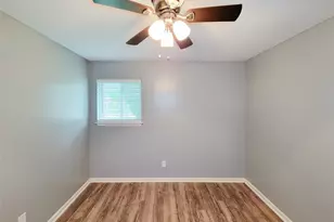 5846 Ettrick Dr, Houston, TX 77035 - Photo 20