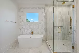 826 Ralfallen St, Houston, TX 77008 - Photo 28