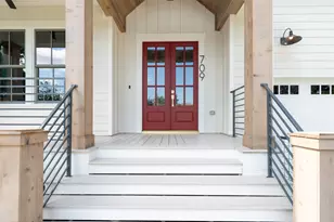 826 Ralfallen St, Houston, TX 77008 - Photo 2