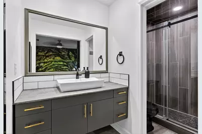 880 Tully Road #17, Houston, TX 77079 - Photo 20