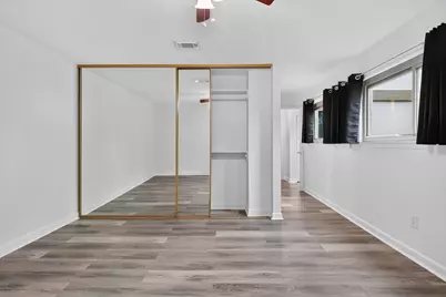 880 Tully Road #17, Houston, TX 77079 - Photo 14