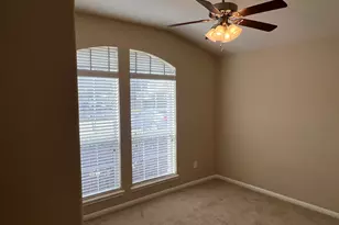 4023 Bentwood Cir, Dickinson, TX 77539 - Photo 6