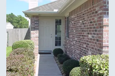 4023 Bentwood Circle, Dickinson, TX 77539 - Photo 2