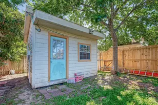 8918 Rustling Leaves Rd, Houston, TX 77083 - Photo 46