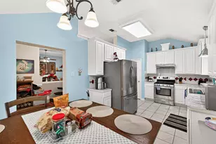 8918 Rustling Leaves Rd, Houston, TX 77083 - Photo 20
