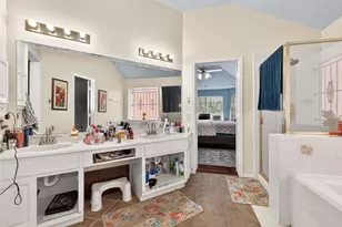 8918 Rustling Leaves Rd, Houston, TX 77083 - Photo 28