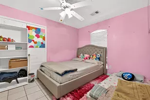 8918 Rustling Leaves Rd, Houston, TX 77083 - Photo 34