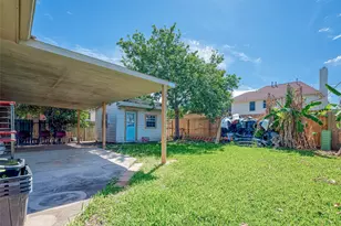 8918 Rustling Leaves Rd, Houston, TX 77083 - Photo 46