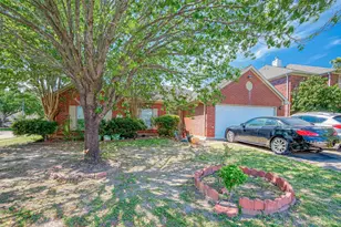 8918 Rustling Leaves Rd, Houston, TX 77083 - Photo 4