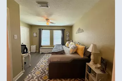 418 Garland Drive #120, Lake Jackson, TX 77566 - Photo 4