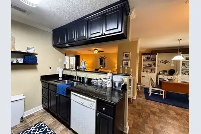 418 Garland Drive #120, Lake Jackson, TX 77566 - Photo 8
