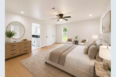 5642 Warm Springs Road, Houston, TX 77035 - Photo 10