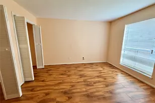 8431 Hearth Dr, Houston, TX 77054 - Photo 10