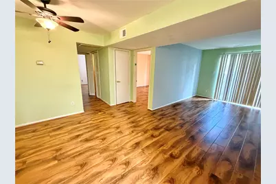 8431 Hearth Unit 24 Drive, Houston, TX 77054 - Photo 4
