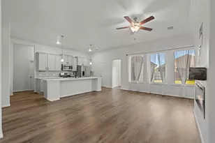 4901 Finns Lndg St, League City, TX 77573 - Photo 8