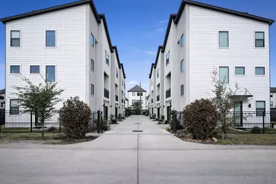 10806 Warwana Road #C, Houston, TX 77043 - Photo 2