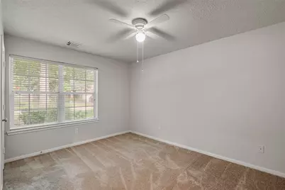 95 E Whistlers Bend Circle, The Woodlands, TX 77384 - Photo 20