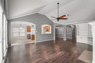 95 E Whistlers Bend Circle, The Woodlands, TX 77384 - Photo 16