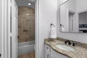 5411 Aspen St, Houston, TX 77081 - Photo 32